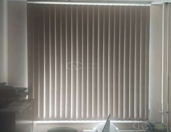 Вертикальные пластиковые жалюзи